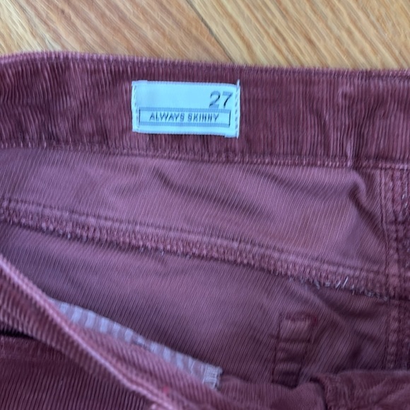 Classic GAP Burgundy Always Skinny Corduroy Pants - Picture 3 of 5